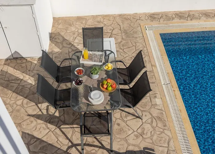 Palms 32 Villa Protaras