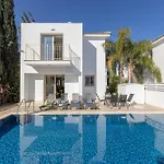 Palms 32 *