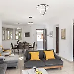 Palms 32 *