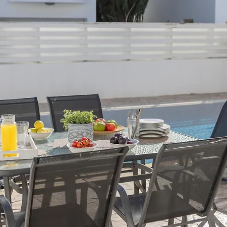Palms 32 Protaras