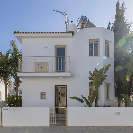 Palms 32 Villa Protaras